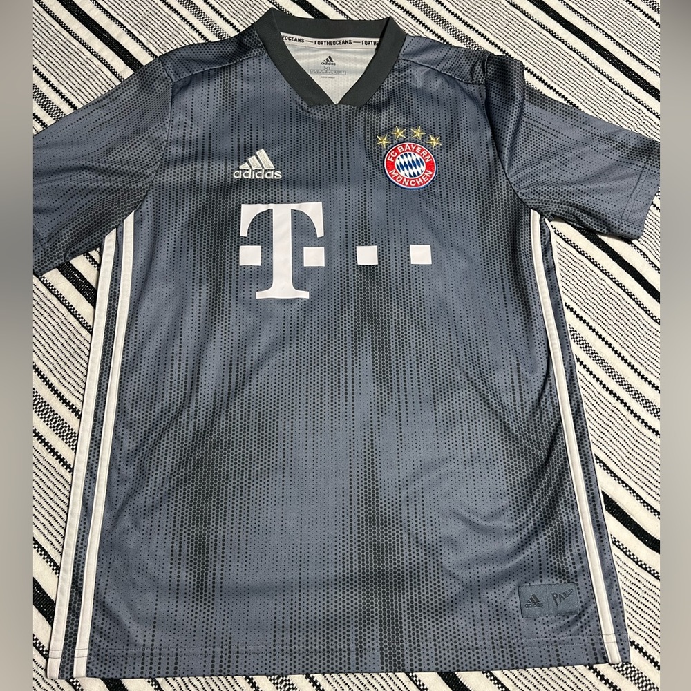 FC Bayern Jersey